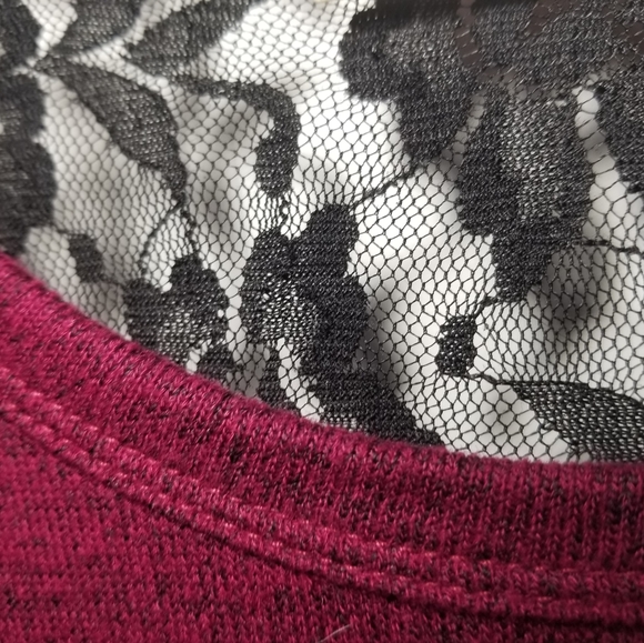 Red long sleeved t-shirt dress - Picture 3 of 5